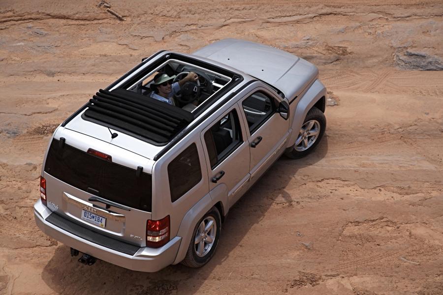  Jeep Liberty 2008 года  (фото 72 из 98)